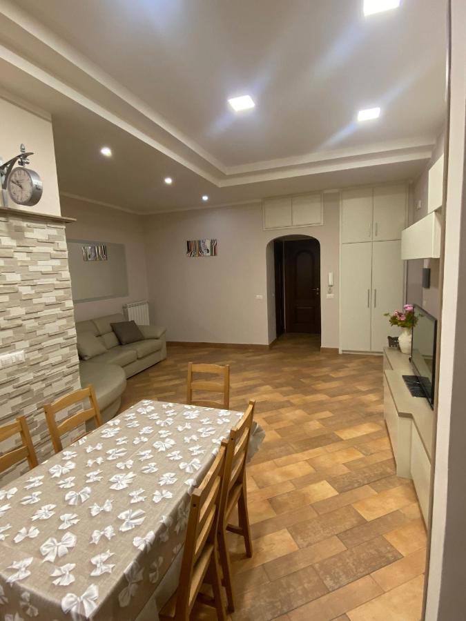 Domus Melius Apartment กาสเตลลัมมาเร ดิ สตาเบีย ภายนอก รูปภาพ